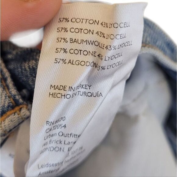 Free People Women's Medium Wash Button Fly Distressed Straight Leg Jeans Size 24 - Picture 6 of 7